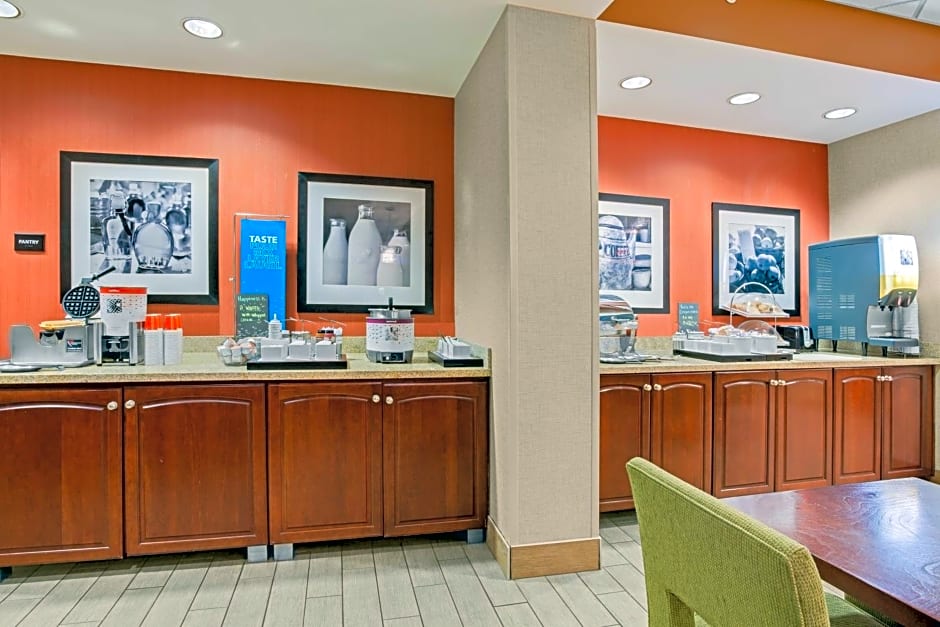 Hampton Inn By Hilton Pittsburgh/West Mifflin