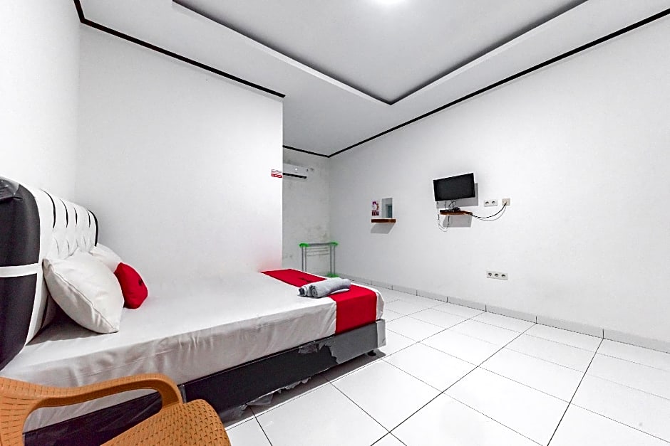 RedDoorz @ Geopark Ciletuh Sukabumi