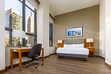 Penthouse - Non-Smoking
