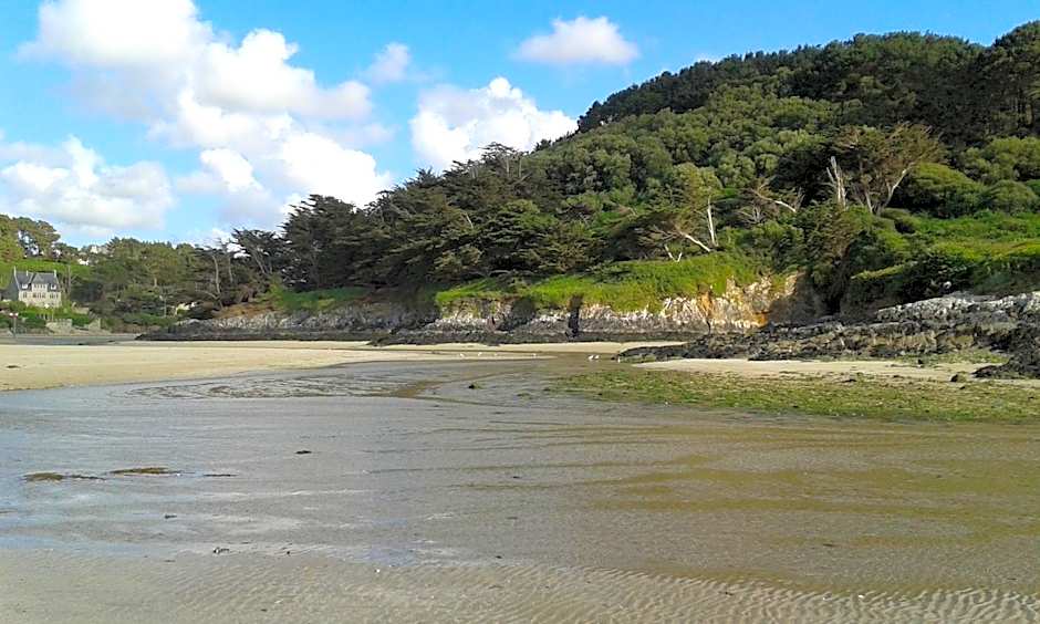 Hôtel-Relais De Trefeuntec