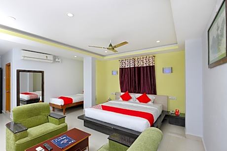 Capital O Sai Golden Rooms