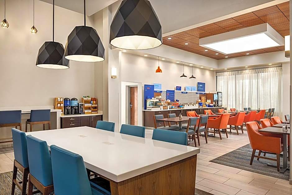 Holiday Inn Express Hotel & Suites Indianapolis W - Airport Area by IHG