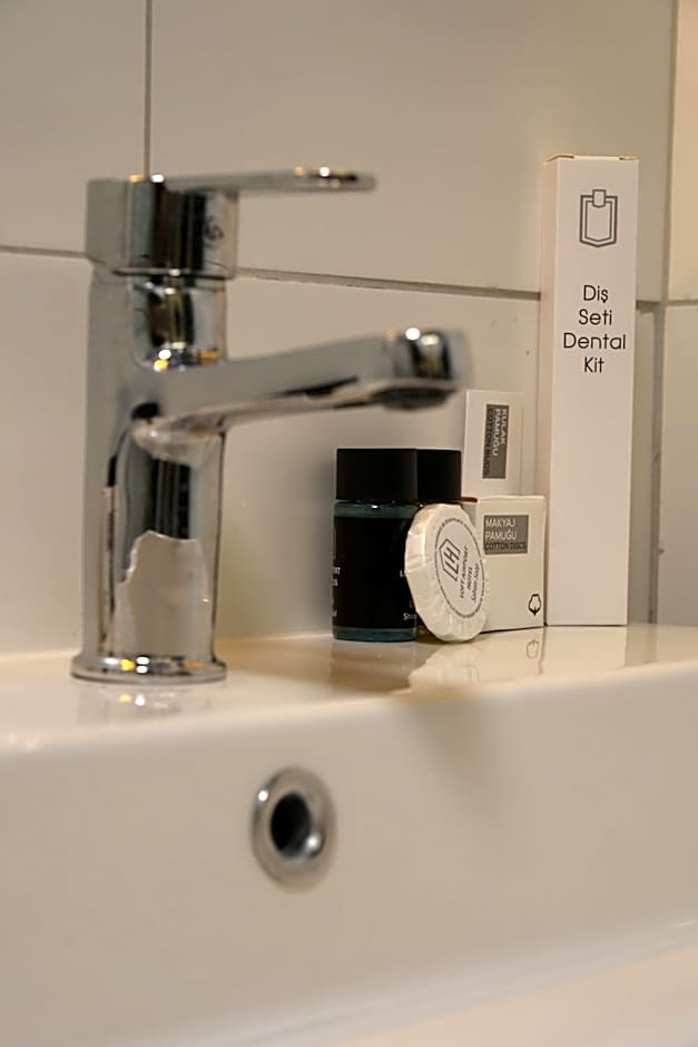 Park Hotel & Private Transportation İstanbul Airport-By Loft