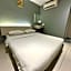 De UPTOWN Hotel @ SS2