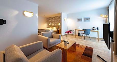 Queen Suite