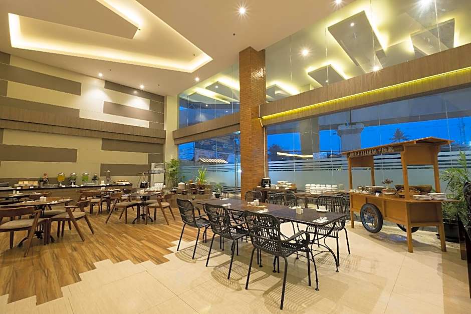 Hotel 88 ITC Fatmawati Jakarta