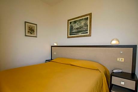 Double or Twin Room with Balcony