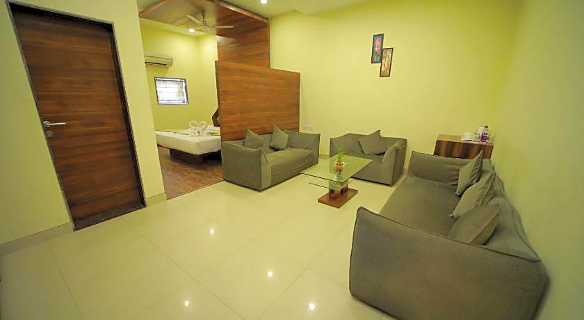 VijayaTej Clarks Inn Patna