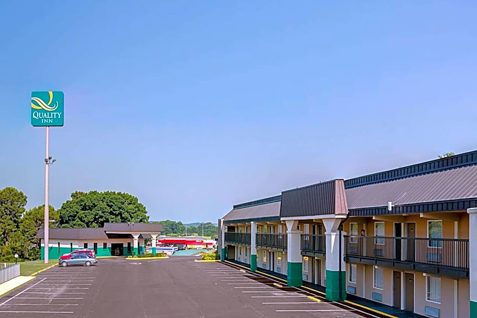 Quality Inn Hurricane Mills I-40