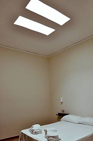 Economy Double Room with Skylight