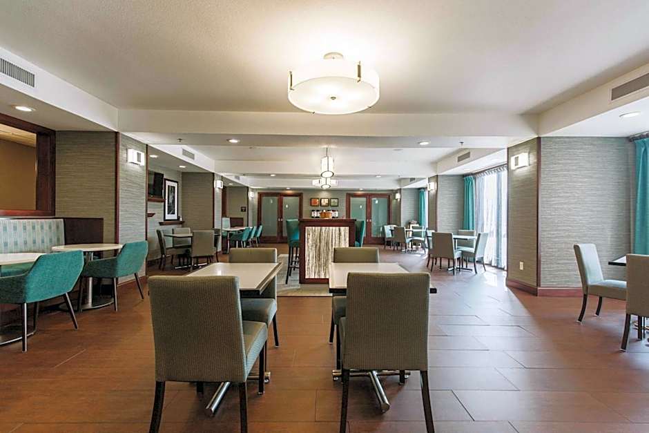 Hampton Inn By Hilton Bismarck