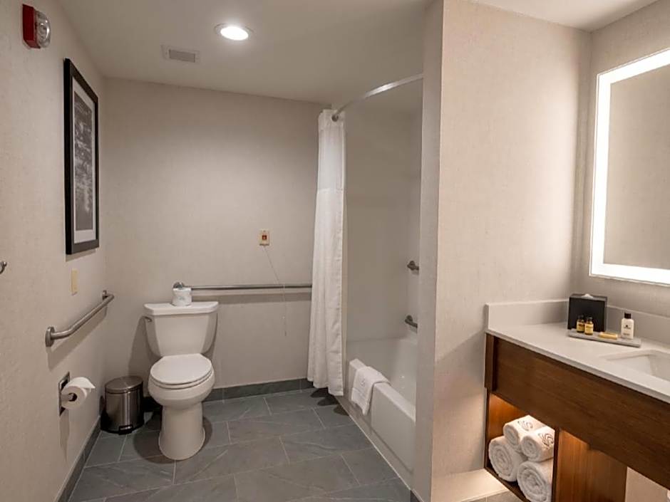 Roundhouse Suites