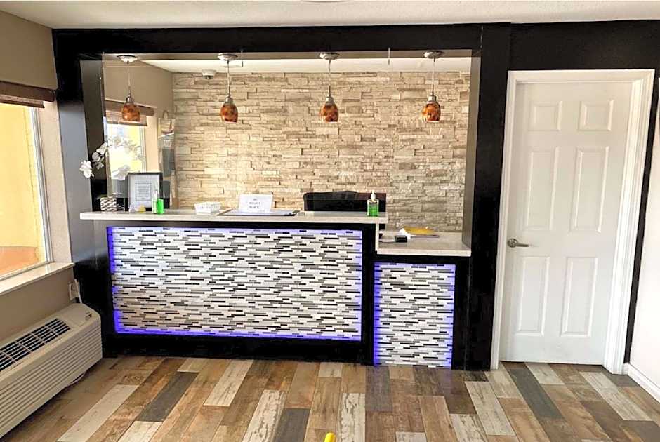 Days Inn by Wyndham Orange