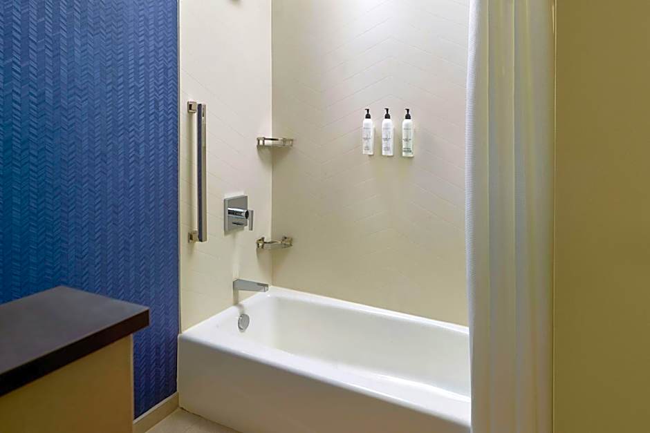 Fairfield by Marriott Inn & Suites Alpharetta Avalon Area