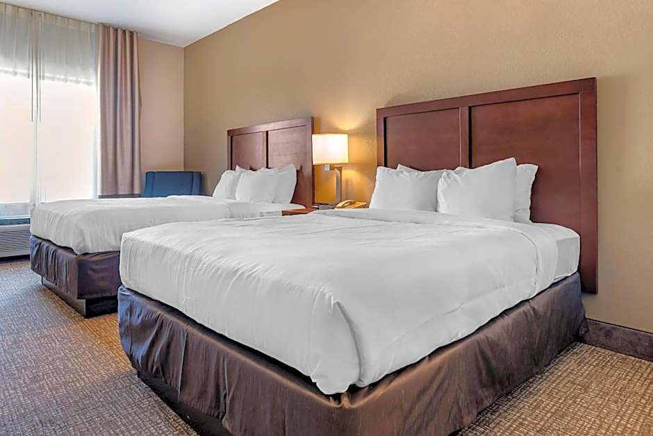 Comfort Inn & Suites Clinton - Jackson West