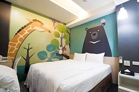 Fashion Room No Window