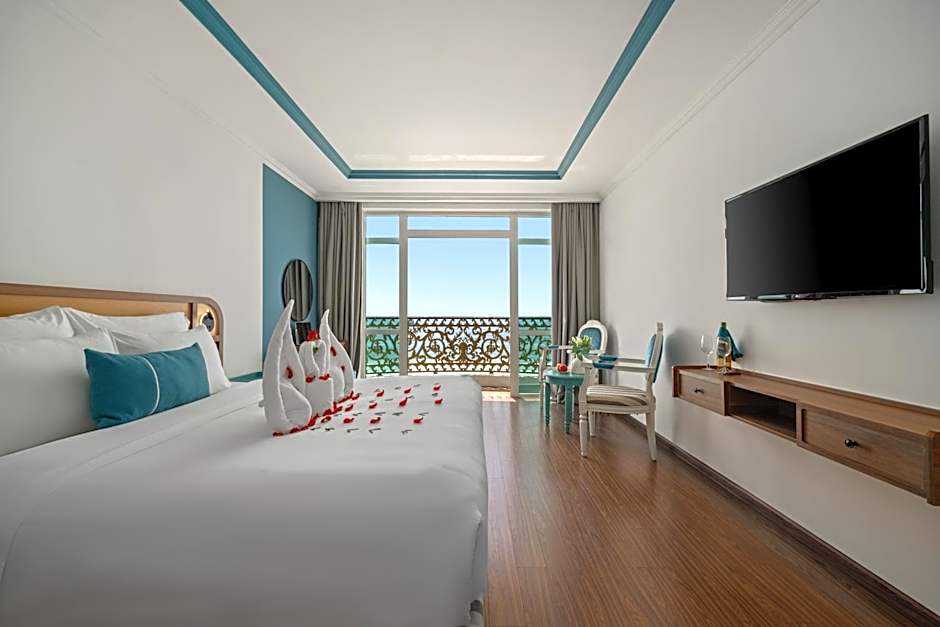 Photo 1 of 5 of Suite Double Ocean Front with Balcony