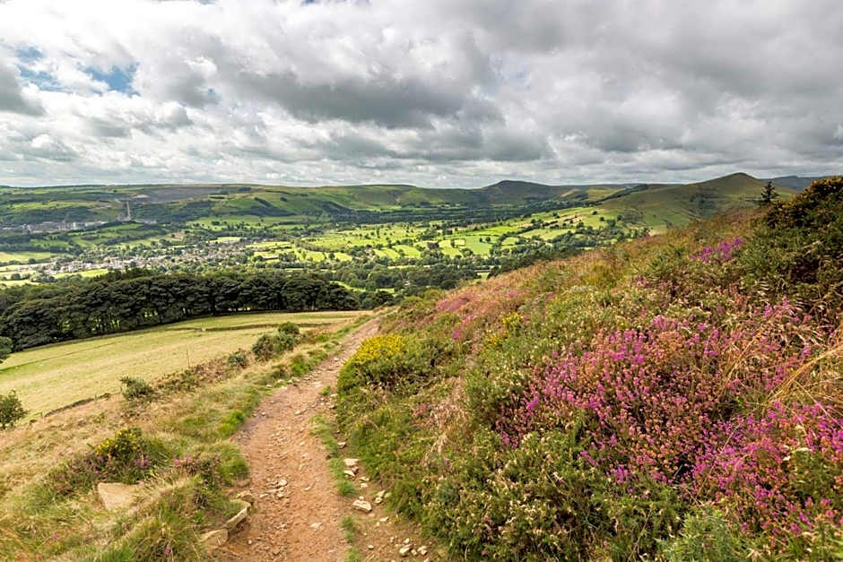 Peak District Shepherds Hut
