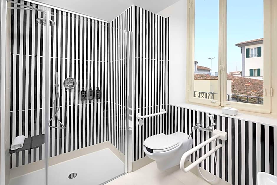 Anglo American Hotel Florence, Curio Collection by Hilton