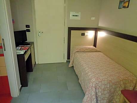 Economy Single Room
