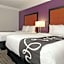 La Quinta Inn & Suites by Wyndham Ontario Airport