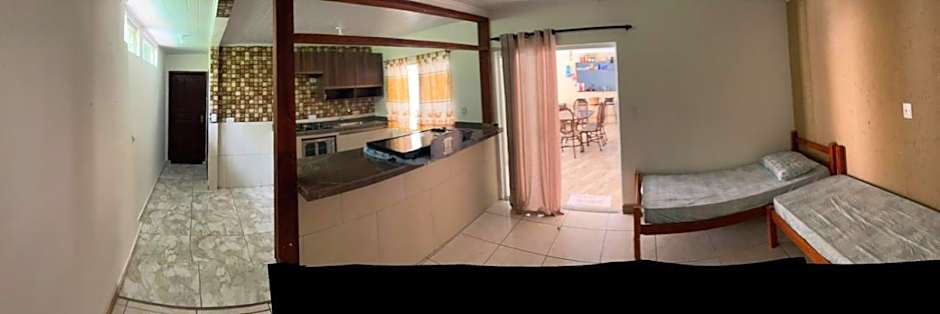 Recanto Pousada JU&JU com piscina COMPARTILHADA