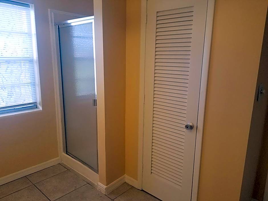 Pennwood Motor Lodge