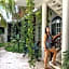 Estudios Selva y Mar by BFH