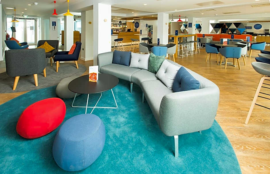 Holiday Inn Express Cardiff Bay By IHG