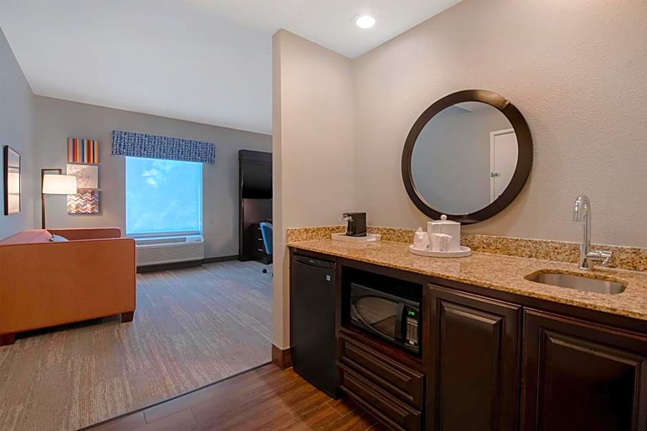 Hampton Inn By Hilton & Suites Harvey