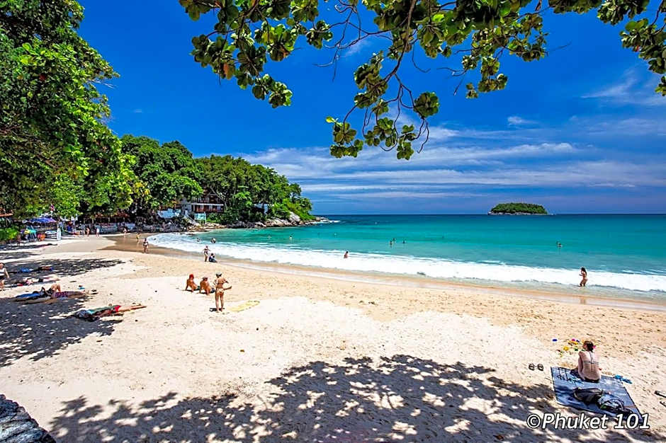 San Antonio Beach Guesthouse & Restaurant