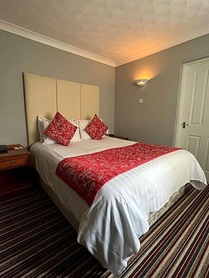 Sorrento Hotel & Restaurant