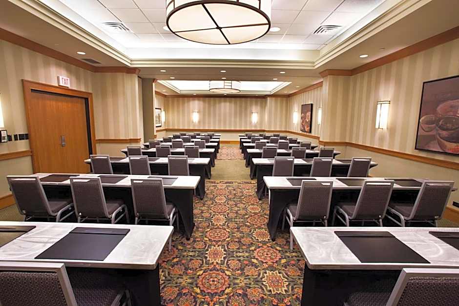 Hilton Suites Chicago Oak Brook