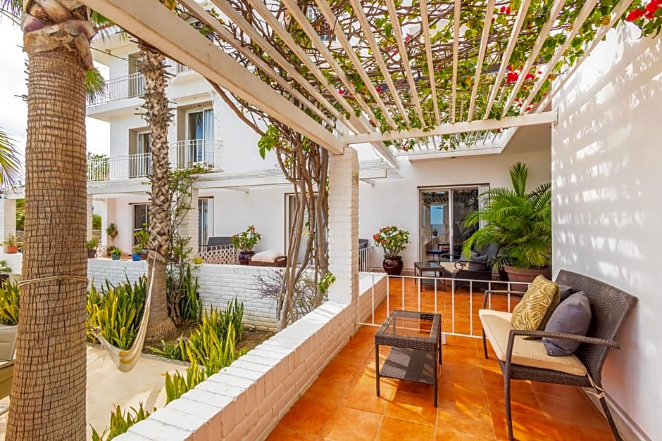 MariaMar Suites