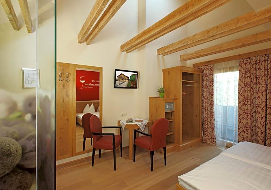 Weingut Essgut Schlafgut Sabathihof-Dillinger