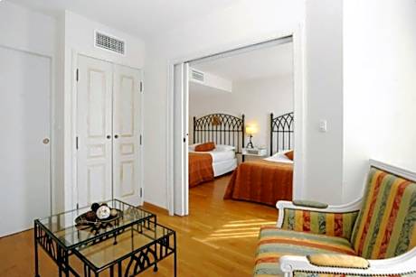 FAMILY ROOM TRIPLE