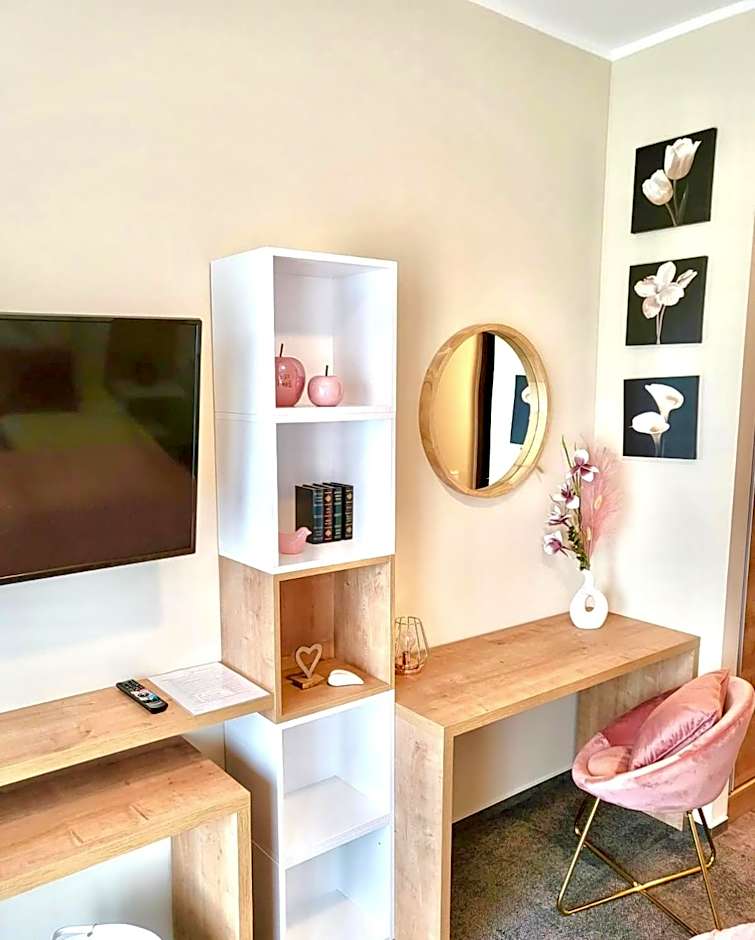 LikeDaheim Apartments