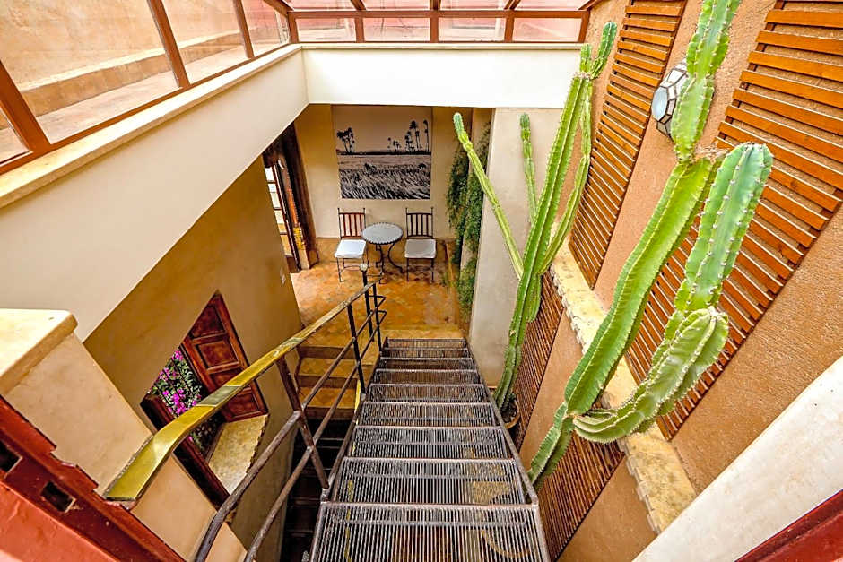 Riad 92 - Architect's Riad in the Exclusive Dar El Bacha