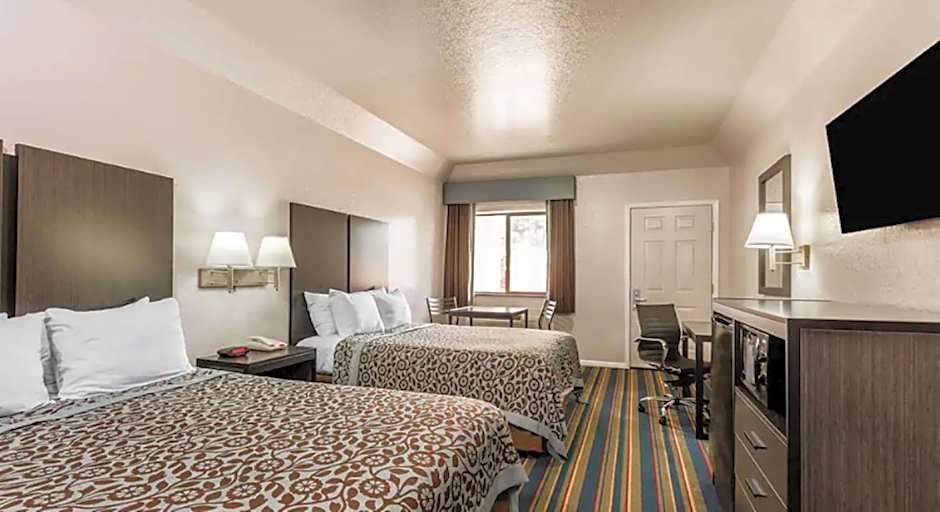 Royal Relax Inn