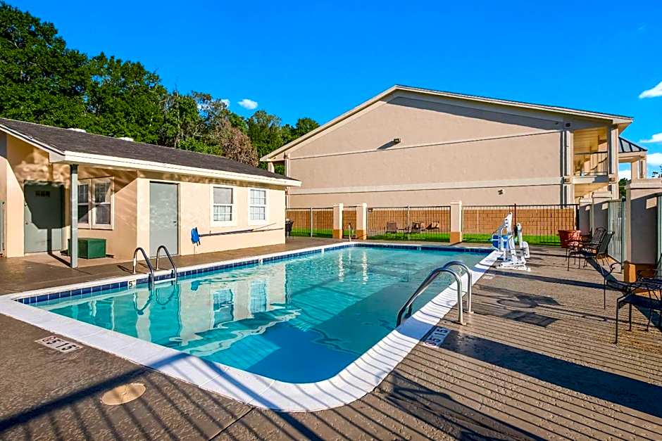 Quality Inn & Suites Lufkin