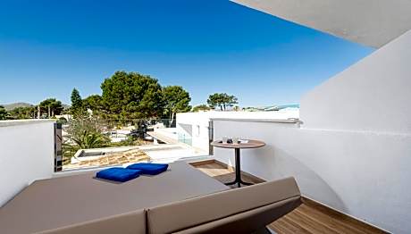 Double or Twin Room with Balcony