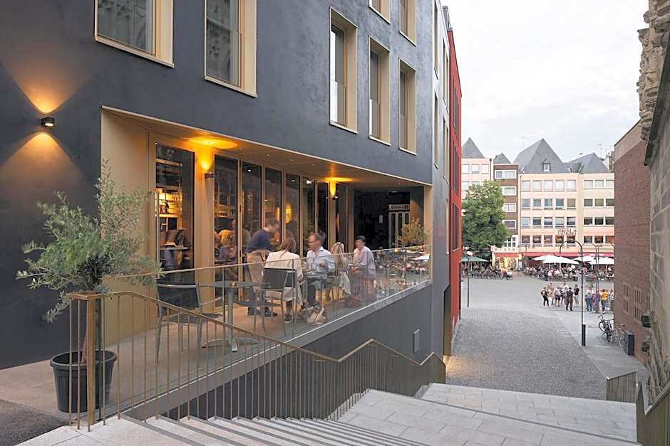 Legend Hotel