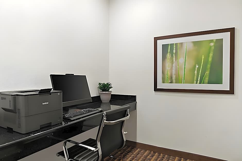 Comfort Suites Saginaw