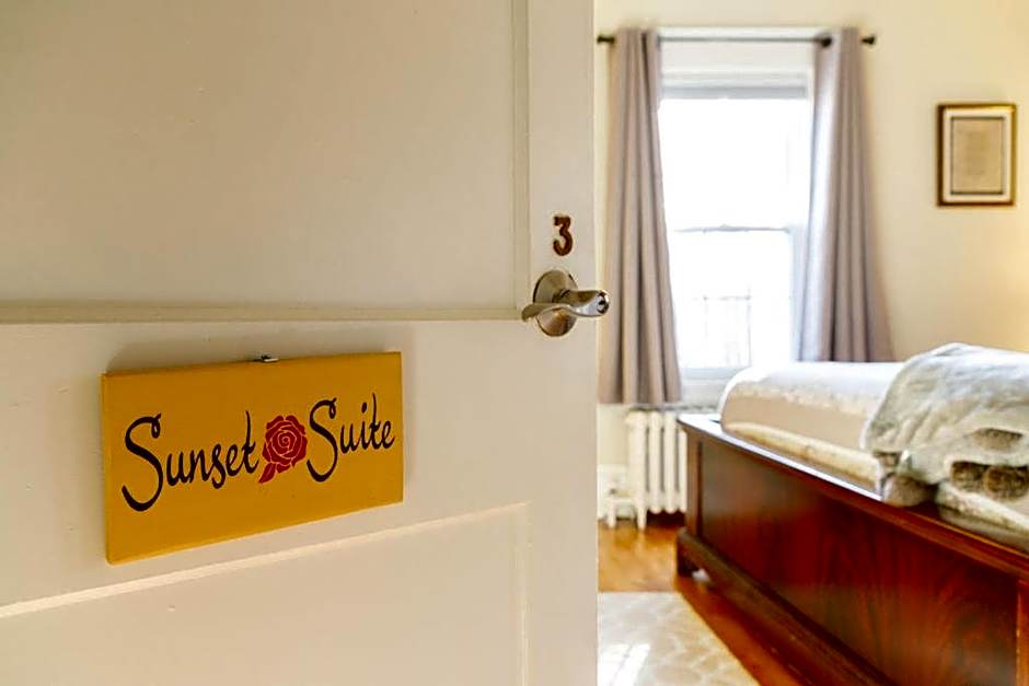 Zdjęcie 1 z 7 — Deluxe 1 Queen Bed