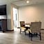 La Quinta Inn & Suites by Wyndham Atlanta Roswell