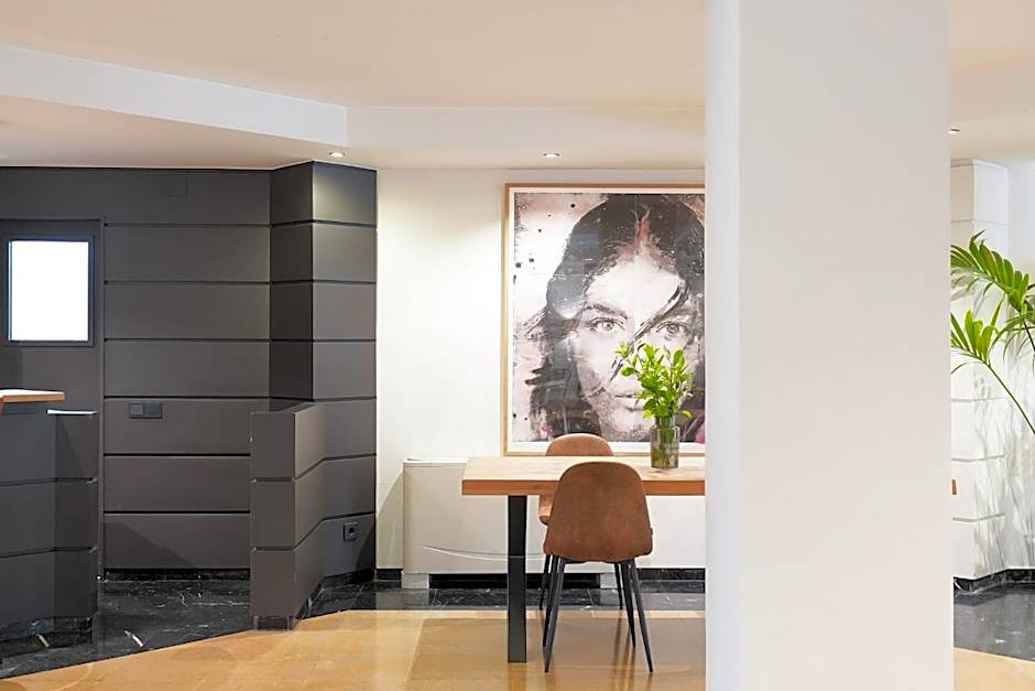 Arenas Atiram Hotel