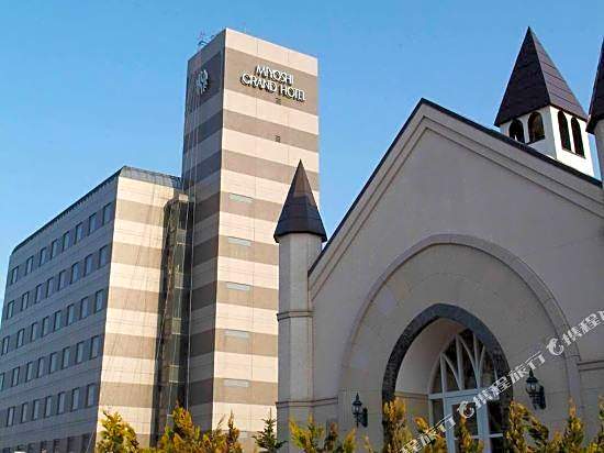 Miyoshi Grand Hotel