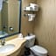Howard Johnson Hotel by Wyndham by the Falls Niagara Falls