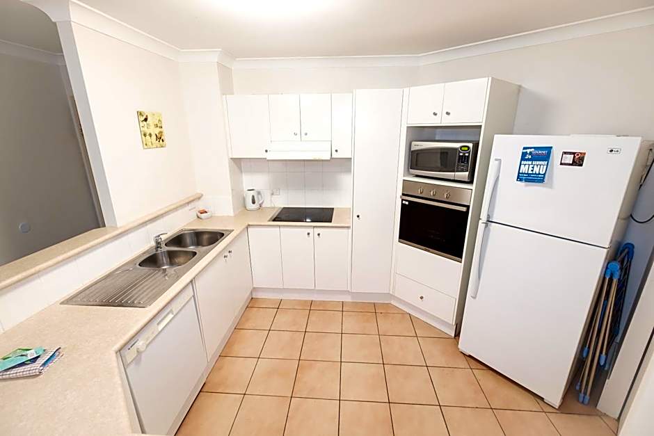 Sanctuary Lake Apartments