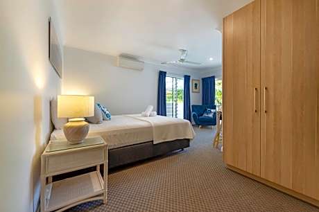 Two Bedroom, Two Bathroom Apartment with Balcony